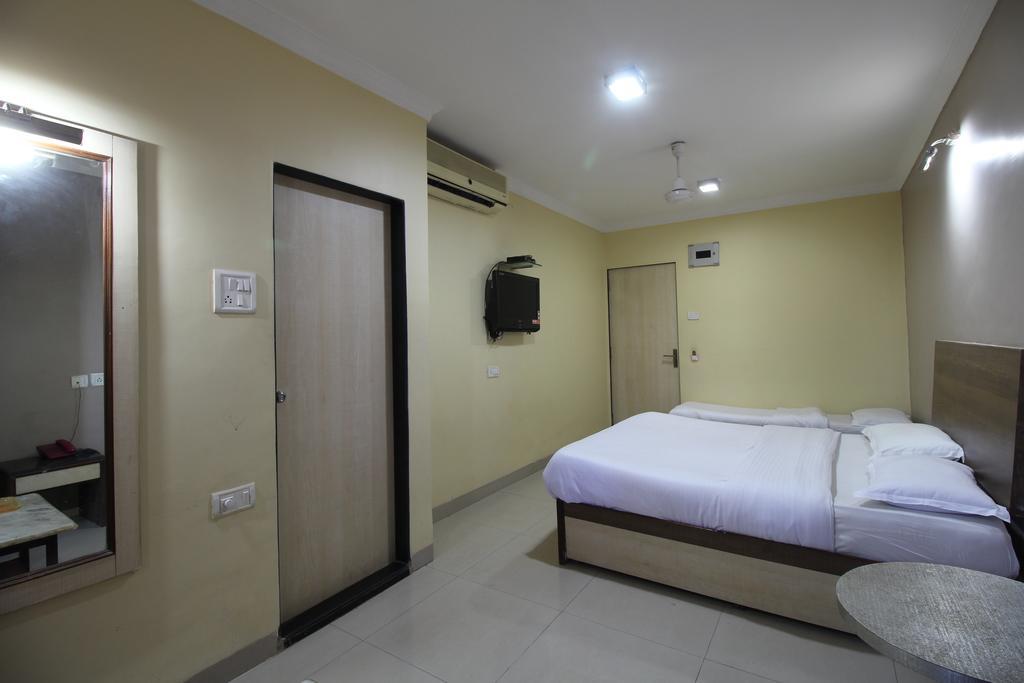 Hotel Samrat 뭄바이 객실 사진